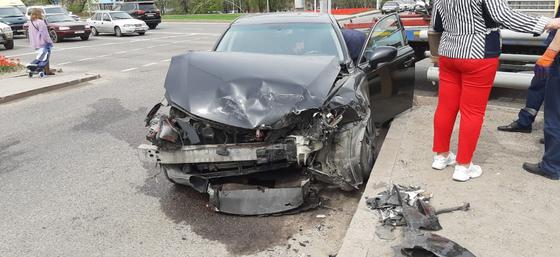 Пострадавший в ДТП электрокар Пострадавший в ДТП электрокар