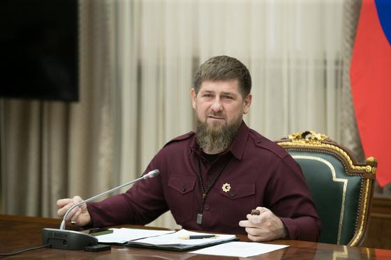 Кадыров передал обязанности главы Чечни Кадыров передал обязанности главы Чечни