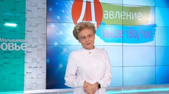 Малышева рассказала о семейном новогоднем ритуале Малышева рассказала о семейном новогоднем ритуале
