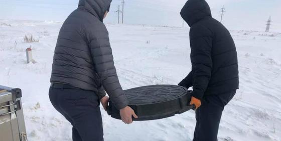 Астанчане стали сами бороться с открытыми колодцами (фото) Астанчане стали сами бороться с открытыми колодцами (фото)