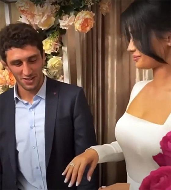 Заурбек Сидаков пен Мадина Плиева Заурбек Сидаков пен Мадина Плиева