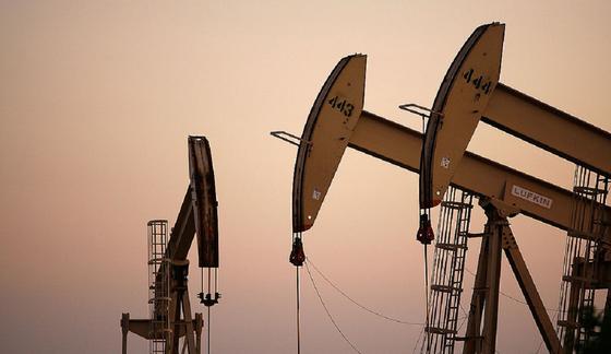 Бесплатная нефть: виноват ли коронавирус в том, что цены упали ниже нуля, и что теперь будет Бесплатная нефть: виноват ли коронавирус в том, что цены упали ниже нуля, и что теперь будет