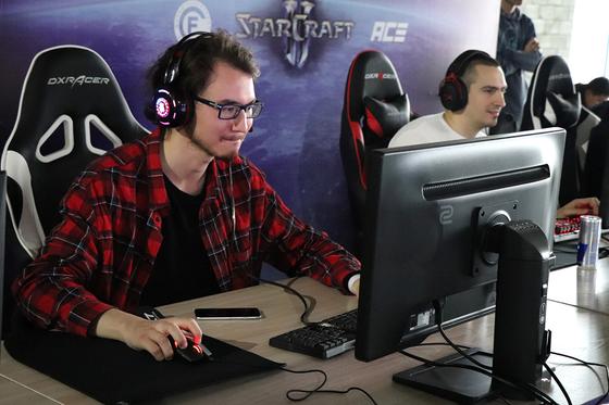 Алматинец выиграл 1,2 миллиона тенге в турнире по Star Craft II Алматинец выиграл 1,2 миллиона тенге в турнире по Star Craft II