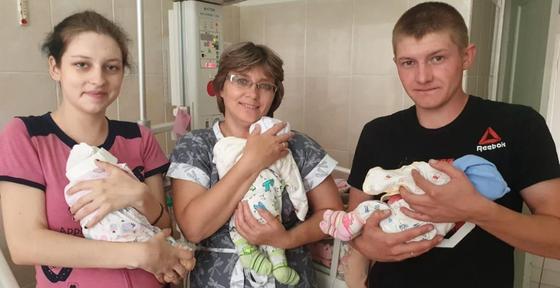 Тройню родила учащаяся колледжа в День защиты детей в Лисаковске Тройню родила учащаяся колледжа в День защиты детей в Лисаковске