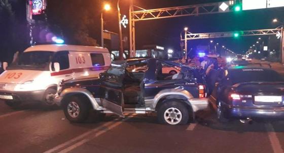 Две пассажирки погибли в серьезном ДТП в Нур-Султане (фото) Две пассажирки погибли в серьезном ДТП в Нур-Султане (фото)