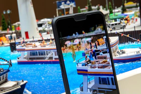 Oppo представила первый в мире смартфон с 5G (фото, видео) Oppo представила первый в мире смартфон с 5G (фото, видео)