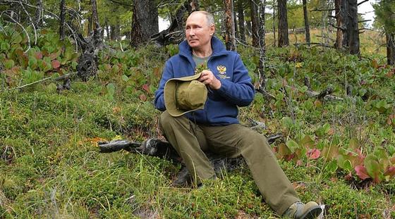 Как Путин проводит свой день рождения Как Путин проводит свой день рождения