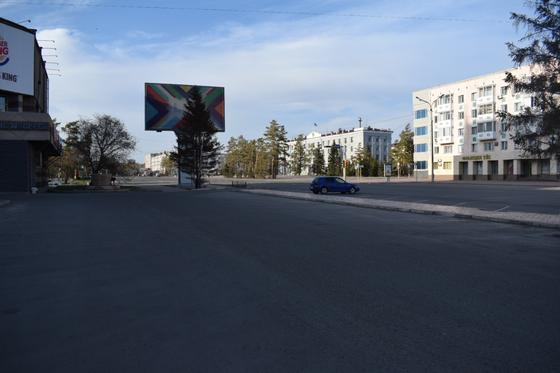 Ушли с центральных улиц во дворы: как изменился Павлодар при карантине Ушли с центральных улиц во дворы: как изменился Павлодар при карантине