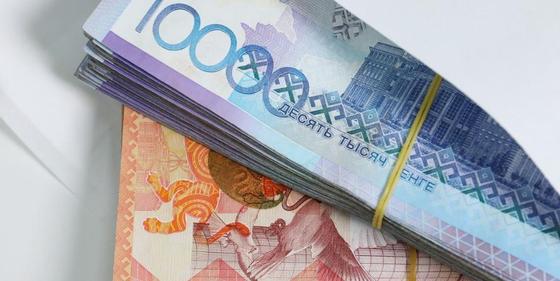 Замдиректора "КазАвтоЖол" и подрядчика приговорили к крупным штрафам в Павлодаре Замдиректора "КазАвтоЖол" и подрядчика приговорили к крупным штрафам в Павлодаре
