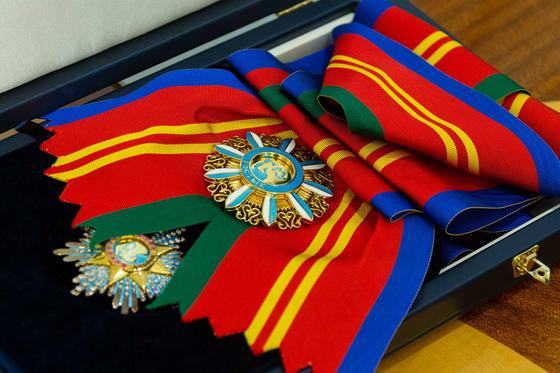 Қасым-Жомарт Тоқаев Ресей Қорғаныс министрін қабылдады Қасым-Жомарт Тоқаев Ресей Қорғаныс министрін қабылдады