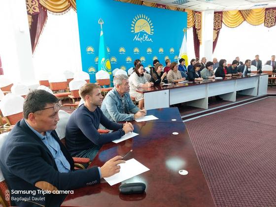 Талдықорғанда аз қамтылған жанұя балалары тегін доп тебетін болды Талдықорғанда аз қамтылған жанұя балалары тегін доп тебетін болды