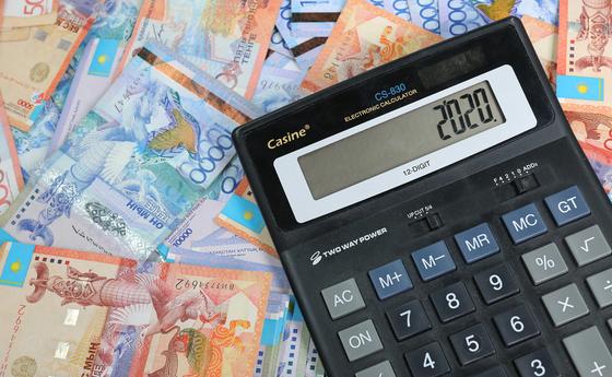 Более 56 млрд тенге направлено на борьбу с коронавирусом из Фонда медстрахования Более 56 млрд тенге направлено на борьбу с коронавирусом из Фонда медстрахования