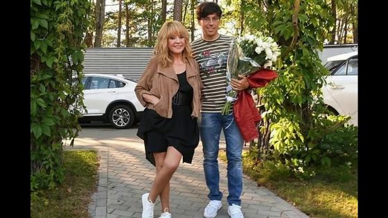 Алла Пугачева и Максим Галкин на отдыхе Алла Пугачева и Максим Галкин на отдыхе