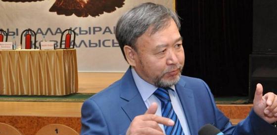 Первый кандидат в президенты Республики Казахстан сдал документы в ЦИК Первый кандидат в президенты Республики Казахстан сдал документы в ЦИК