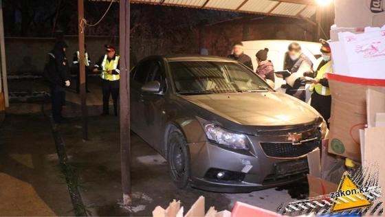 Девушка погибла под колесами авто в Алматы: водитель скрылся Девушка погибла под колесами авто в Алматы: водитель скрылся