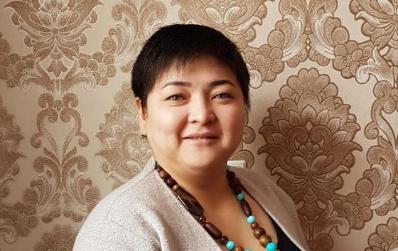 У жительницы Шымкента на руке появляется надпись "Аллах", и затем исчезает У жительницы Шымкента на руке появляется надпись "Аллах", и затем исчезает