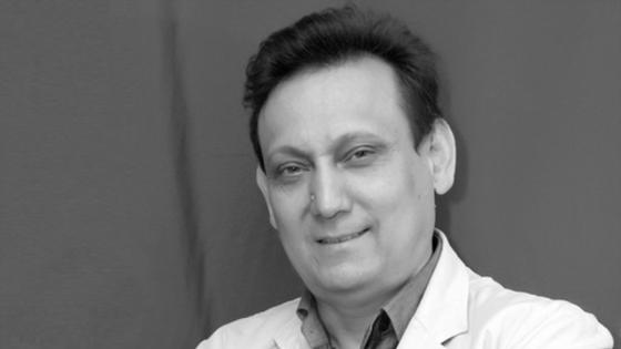 Берік Исмаило, сәнгер Берік Исмаило, сәнгер