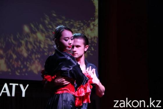 16-летняя школьница стала "Мисс Алматы - 2019" 16-летняя школьница стала "Мисс Алматы - 2019"