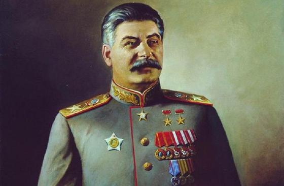 Телефонную книгу Сталина продали за три миллиона рублей Телефонную книгу Сталина продали за три миллиона рублей