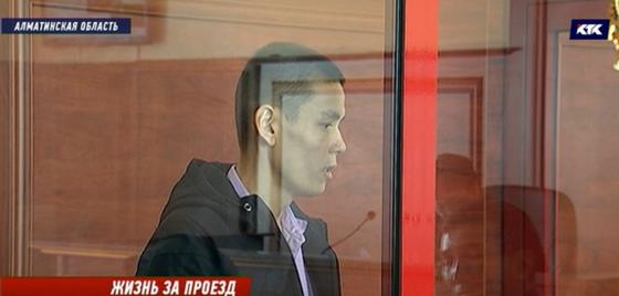 Таксист рассказал суду, откуда на теле клиентки появились ножевые ранения Таксист рассказал суду, откуда на теле клиентки появились ножевые ранения