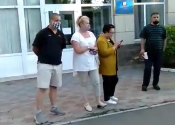 Забрали на границе: павлодарка не смогла получить медикаменты от сестры из Омска Забрали на границе: павлодарка не смогла получить медикаменты от сестры из Омска