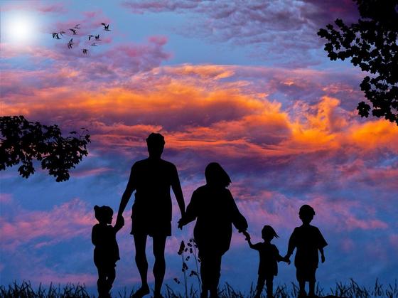 Силуэты родителей и детей Силуэты родителей и детей