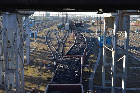 За минувшие сутки в столицу поступило более 2 тыс. тонн угля За минувшие сутки в столицу поступило более 2 тыс. тонн угля