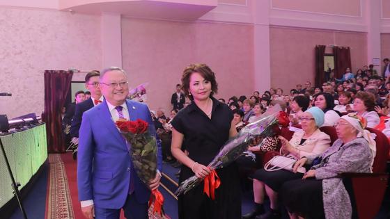 В Актюбинской области чествовали педагогов В Актюбинской области чествовали педагогов