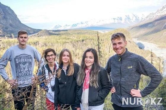 Медведи воруют еду со свалки: казахстанка рассказала о жизни на Аляске Медведи воруют еду со свалки: казахстанка рассказала о жизни на Аляске