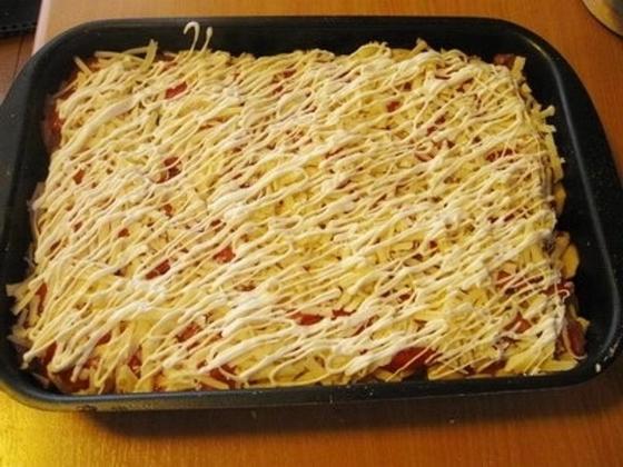 картошка мясо лук помидор сыр в духовке. Смотреть фото картошка мясо лук помидор сыр в духовке. Смотреть картинку картошка мясо лук помидор сыр в духовке. Картинка про картошка мясо лук помидор сыр в духовке. Фото картошка мясо лук помидор сыр в духовке
