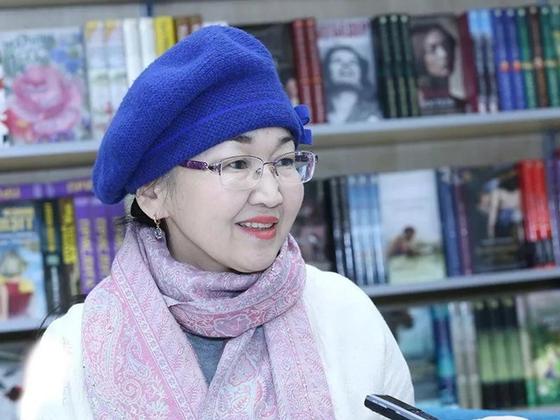 Казахские писатели и поэты ХХI века Казахские писатели и поэты ХХI века