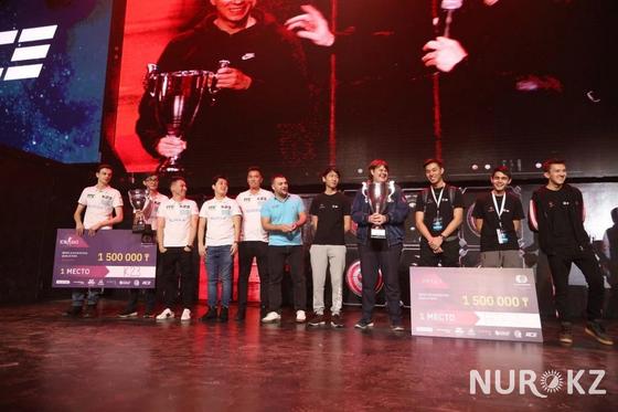 Победители чемпионата по киберспорту получили 5,5 млн тенге в Алматы Победители чемпионата по киберспорту получили 5,5 млн тенге в Алматы
