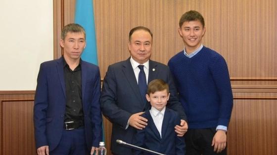 9-летнего мальчика, провалившегося под лед, спасли прохожие в Кокшетау 9-летнего мальчика, провалившегося под лед, спасли прохожие в Кокшетау