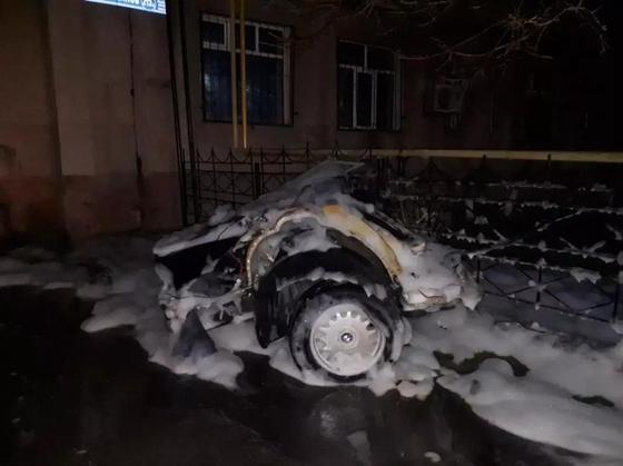 Жантүршігерлік апат: Шымкентте жол апатынан көлік жүргізушісі қаза тапты (фото) Жантүршігерлік апат: Шымкентте жол апатынан көлік жүргізушісі қаза тапты (фото)