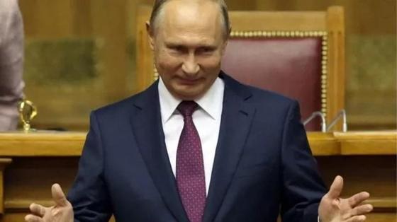 Коучинг по Владимиру Путину. В Британии вышла сатирическая книга лайфхаков от президента России Коучинг по Владимиру Путину. В Британии вышла сатирическая книга лайфхаков от президента России