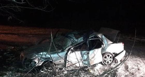 Mercedes перевернулся в Алматы: погибла девушка Mercedes перевернулся в Алматы: погибла девушка