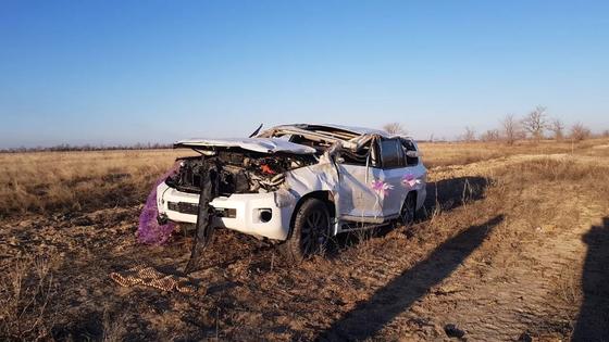 Один человек погиб в результате ДТП со свадебным кортежем в ЗКО Один человек погиб в результате ДТП со свадебным кортежем в ЗКО