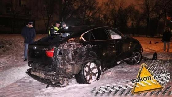 Водитель BMW сбежал, устроив ДТП в Алматы (фото) Водитель BMW сбежал, устроив ДТП в Алматы (фото)
