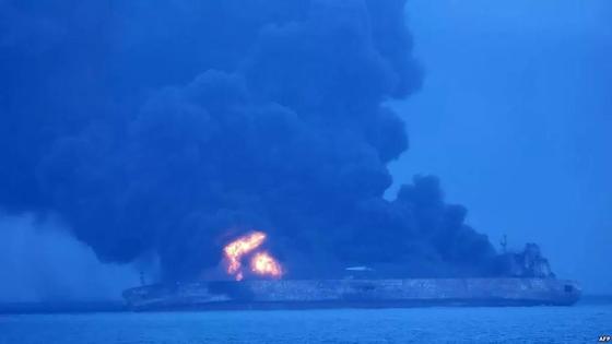 Қытай жағалауында екі кеме соғысып, 32 адам жоғалып кетті Қытай жағалауында екі кеме соғысып, 32 адам жоғалып кетті