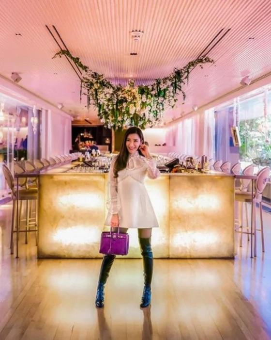 Бывшая стюардесса собрала коллекцию сумок Hermès стоимостью 2 миллиона долларов Бывшая стюардесса собрала коллекцию сумок Hermès стоимостью 2 миллиона долларов