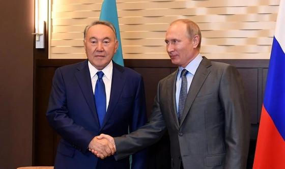 Назарбаев и Путин обсудили ситуацию по Сирии Назарбаев и Путин обсудили ситуацию по Сирии