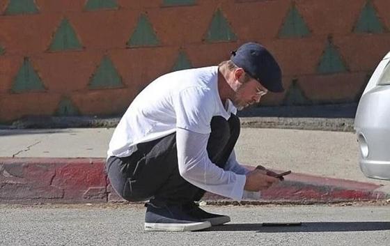 Брэд Питт попал в тройное ДТП в Лос-Анджелесе (фото) Брэд Питт попал в тройное ДТП в Лос-Анджелесе (фото)
