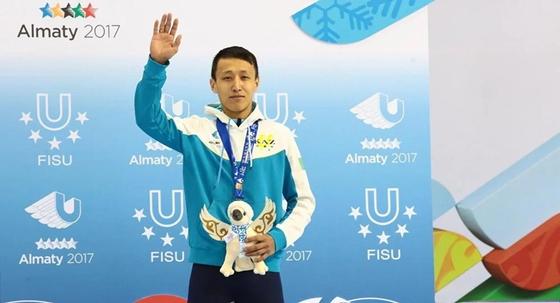 Олимпиада-2018: казахстанский шорт-трекист не прошел в полуфинал из-за падения Олимпиада-2018: казахстанский шорт-трекист не прошел в полуфинал из-за падения