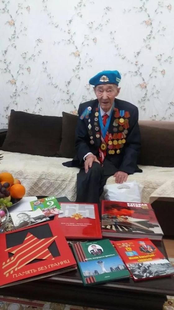 Помним и чтим: молодежь компании Транстелеком поздравила ветеранов в Астане Помним и чтим: молодежь компании Транстелеком поздравила ветеранов в Астане