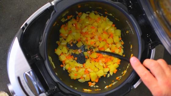 Гороховый суп без мяса в мультиварке-скороварке Гороховый суп без мяса в мультиварке-скороварке