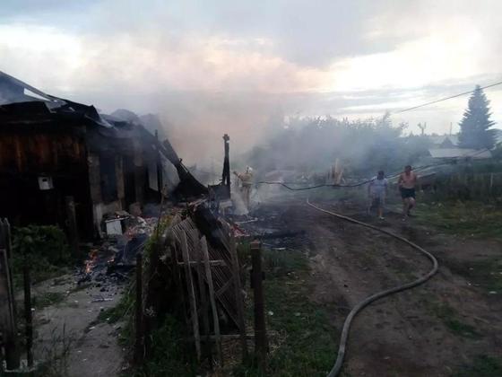 Парень получил ожоги, пытаясь самостоятельно потушить пожар в ВКО Парень получил ожоги, пытаясь самостоятельно потушить пожар в ВКО