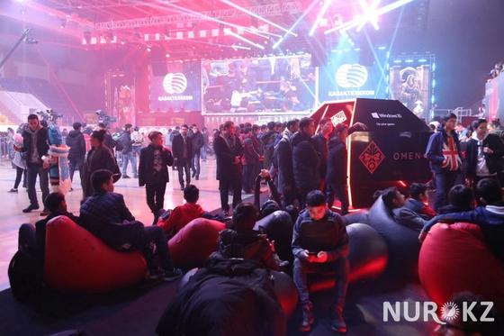 На соревнованиях по киберспорту в Алматы закончился турнир по Counter-Strike (фото) На соревнованиях по киберспорту в Алматы закончился турнир по Counter-Strike (фото)