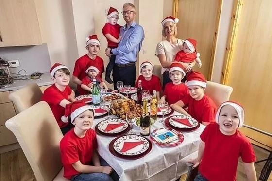 Мать десятерых сыновей: С меня, пожалуй, хватит! Мать десятерых сыновей: С меня, пожалуй, хватит!