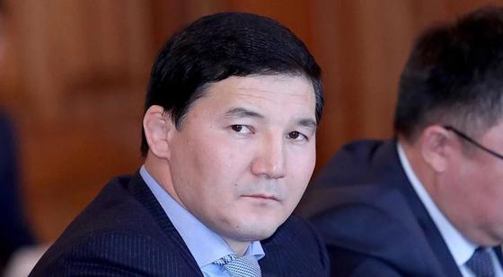 СМИ: Задержанный в Казахстане кыргызский депутат выявили двойное гражданство СМИ: Задержанный в Казахстане кыргызский депутат выявили двойное гражданство