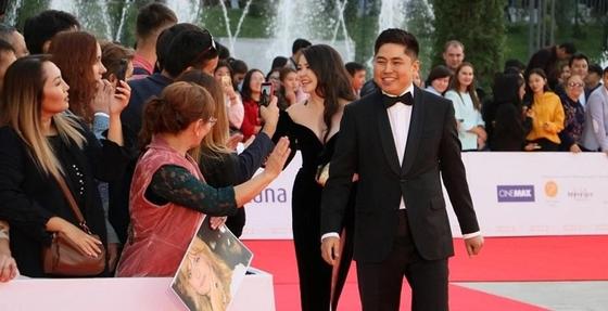 Казахстанский фильм «Лифт» получил три награды кинофестиваля в Лос-Анджелесе Казахстанский фильм «Лифт» получил три награды кинофестиваля в Лос-Анджелесе